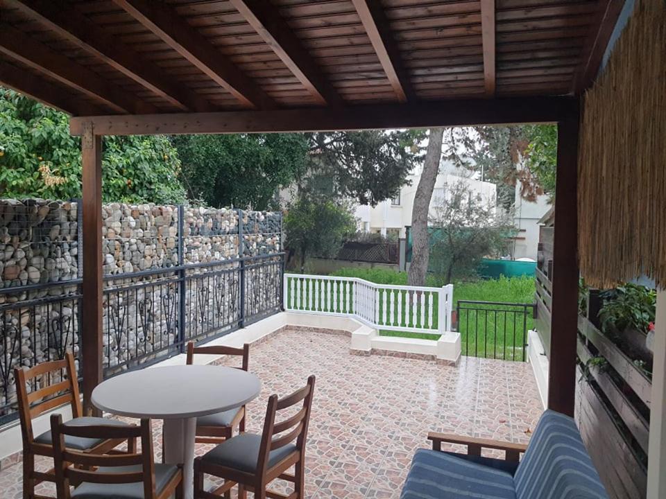 Lovely 2 Bedrooms In The Tourist Area In Paphos . 外观 照片